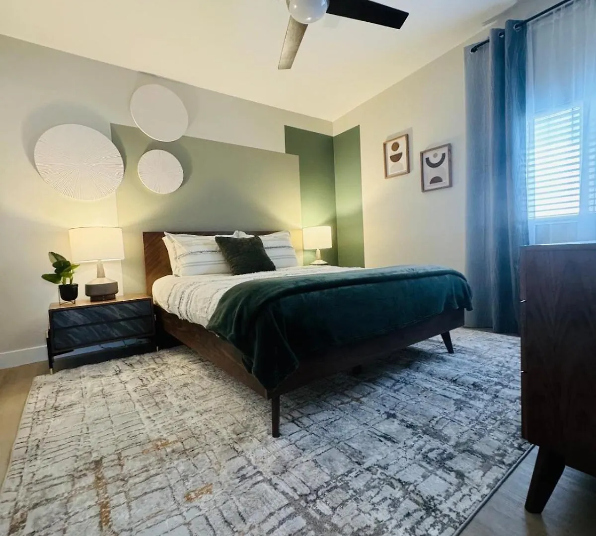 Villa Entire House Near Dtlv Las Vegas