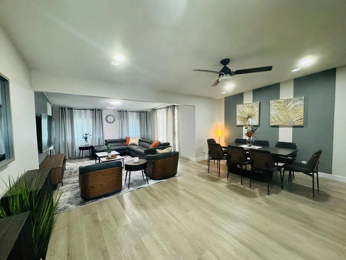 Σπίτι διακοπών Entire House Near Dtlv Βίλα Λας Βέγκας